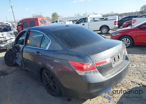 2011 Honda Accord 2.4 Ex-L z USA, uszkodzony, nr VIN 1HGCP2F88BA004913